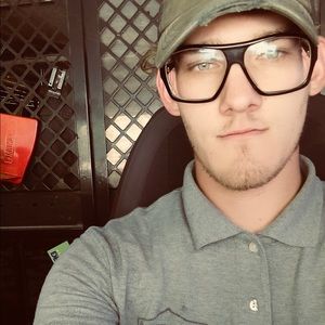 Meet your Posher, Charles